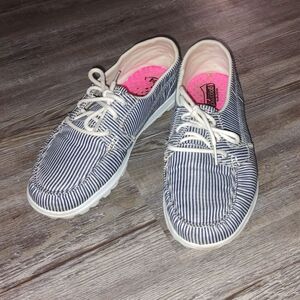 Skechers On the Go Goga Mat navy white striped tennis Shoes 9.5 Nautical EUC